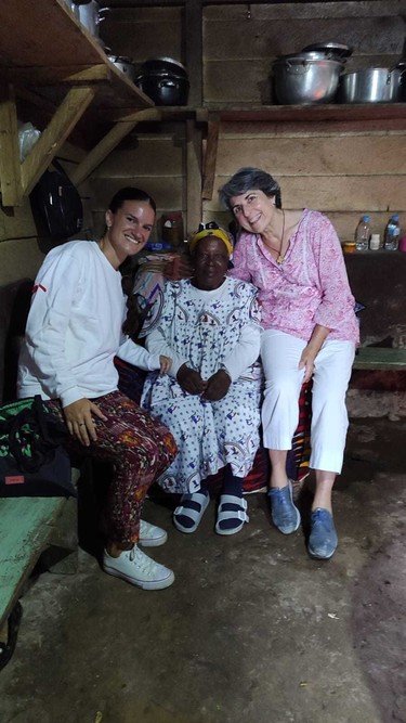 Abuela de Echube Ana y Lourdes