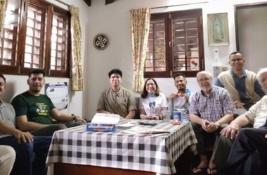 Carmen Calama y Marta Mozo, junto a la Comunidad, Bañado, Asunción Paraguay, 2025