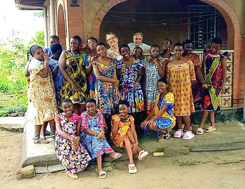 Con las hermanas carmelitas misioneras