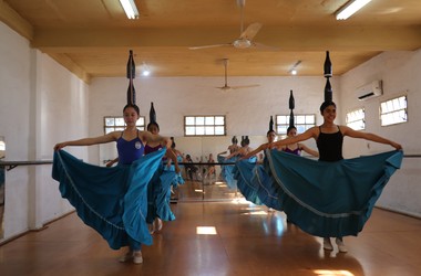 danza paraguaya sola
