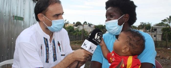 "El micrófono en el corazón de las personas", por Patricia Rosety