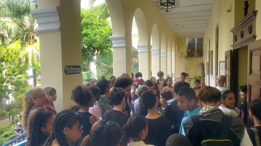 estudiantes-proyecto-fia-navidad-celio-cuba-noticia_imagen