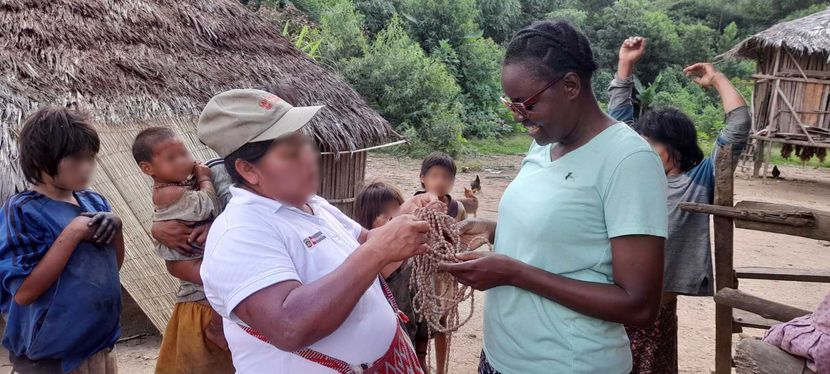 Hermana Arlette en Urubamba