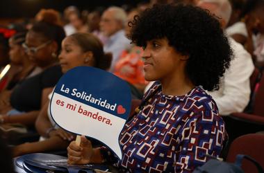“Levántate… huye… Herodes va a buscar al niño para matarlo” (Mt 2, 13)