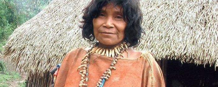Misioneros Dominicos Mujer Matsigenka Misión Koribeni  Perú