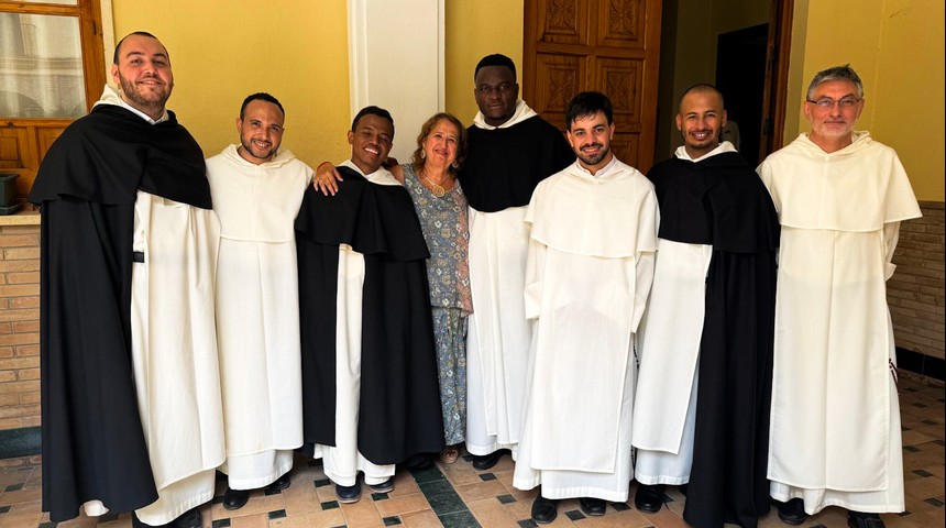 primera-profesion-en-sevilla-sep-2026-pablo-liosdany-eddy-dario-guillermo-javier-johan-2-noticia_imagen