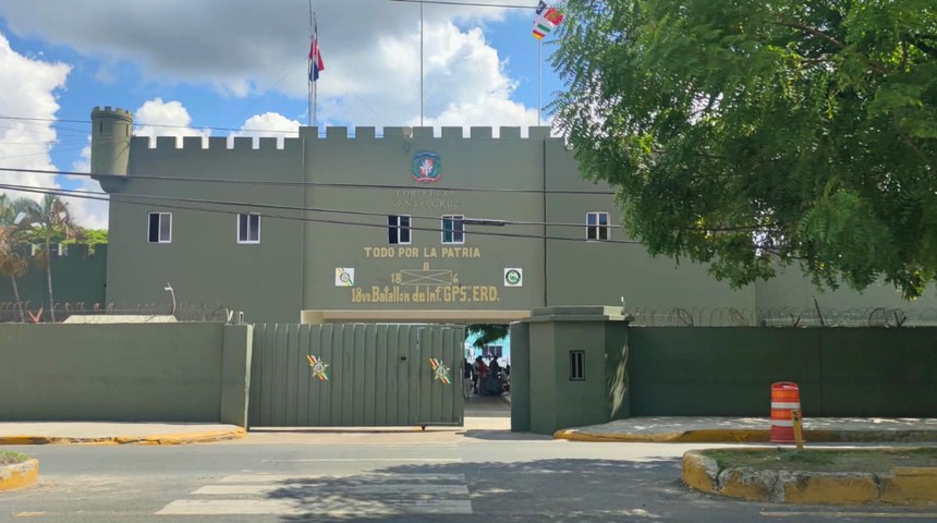 prision-fortaleza-puerta-semiabierta-patricia-rosety-noticia_imagen