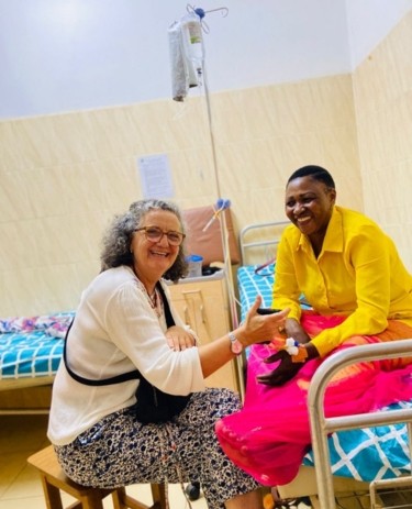 sagrario-voluntariado-misionero-hospital-yaunde-camerun-2025-2-normal