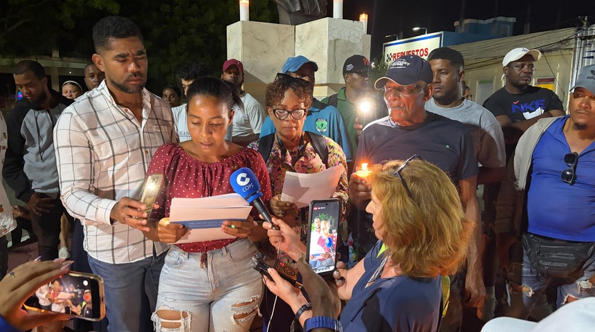 vigilia-por-la-dignidad-seibo-manifiesto-desalojos-villa-guerrero-noticia_imagen